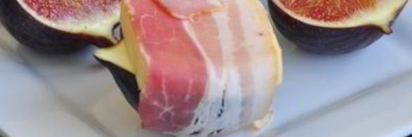 закуска из инжира с сыром и беконом по-тоскански