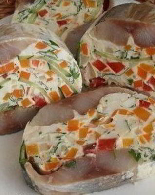 Закуска из сельди с красным перцем