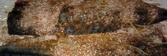 закуска из скумбрии и помидор с соусом