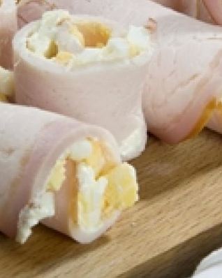 Закуска из ветчины с яйцом и творогом