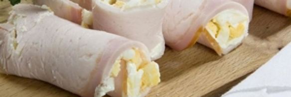 закуска из ветчины с яйцом и творогом