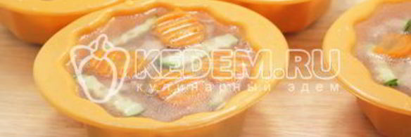 заливное из курицы новогоднее