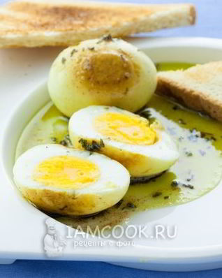 Жаренные с травами вареные яйца