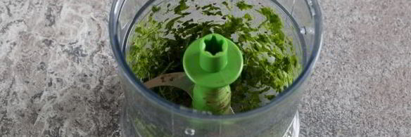 жаренные с травами вареные яйца