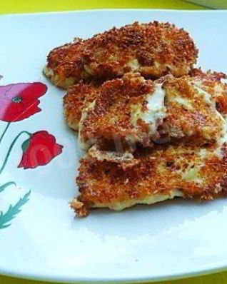 Жареный в сухарях сыр сулугуни отличная закуска